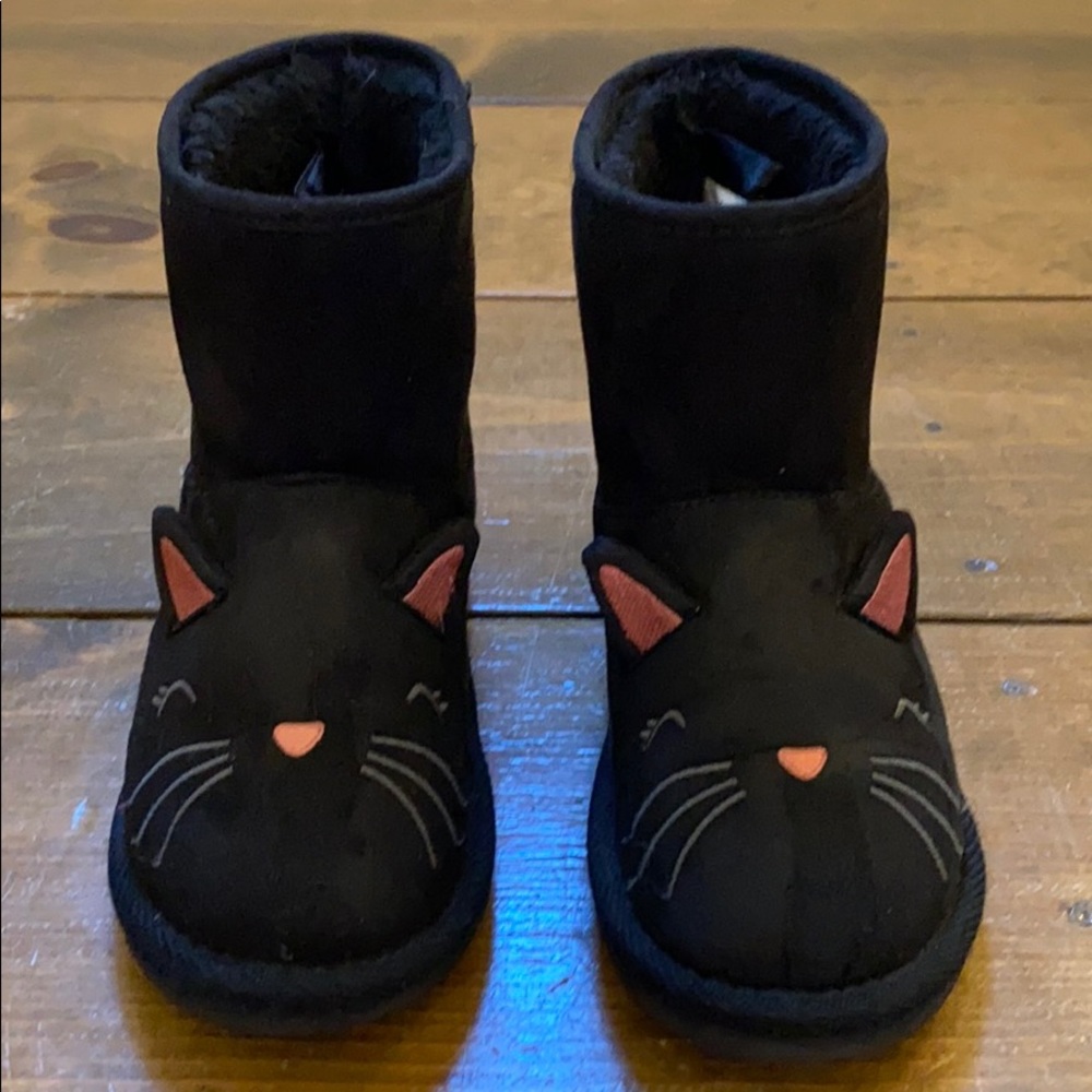 Old Navy cat boots